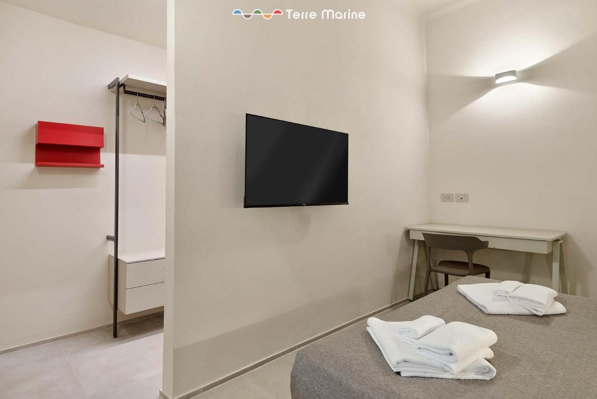 La Maison Des Etoiles, Terre Marine * La Spezia